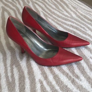 Red heels. Size 10.
